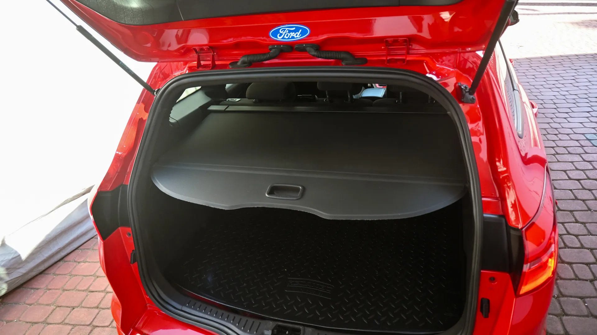 Ford Focus ST-Line DURATORQ 2018 czerwony - zdjęcie 44 | AUTOTOJA.PL