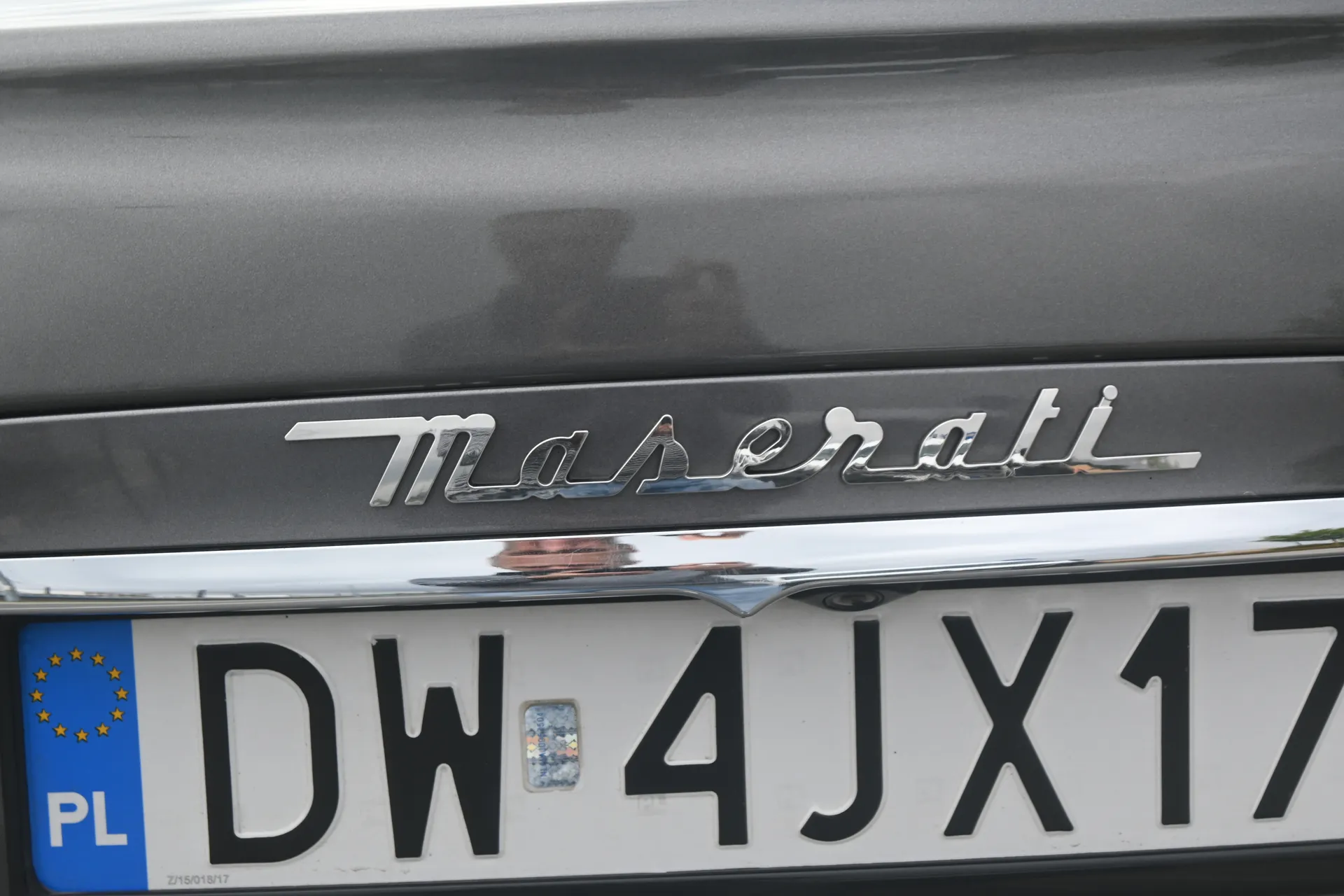 Maserati Ghibli 3,0 V6 410 KM SQ4 Gran Lusso 2014 na sprzedaż - galeria zdjęć, zdjęcie 18 | AUTOTOJA Kraków Maserati Ghibli 3,0 V6 410 KM SQ4 Gran Lusso 2014 na sprzedaż - galeria zdjęć, zdjęcie 18 | AUTOTOJA Kraków