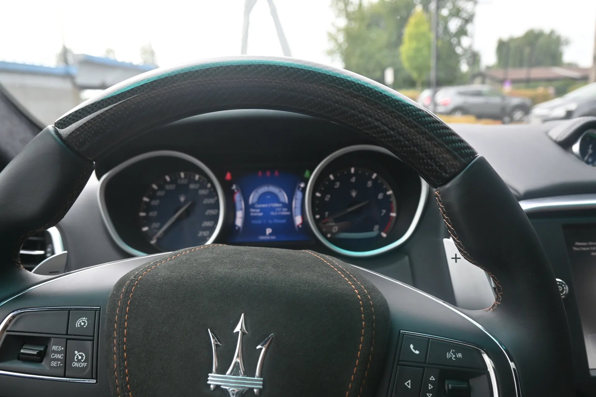 Maserati Ghibli 3,0 V6 410 KM SQ4 Gran Lusso 2014 na sprzedaż - galeria zdjęć, zdjęcie 53 | AUTOTOJA Kraków Maserati Ghibli 3,0 V6 410 KM SQ4 Gran Lusso 2014 na sprzedaż - galeria zdjęć, zdjęcie 53 | AUTOTOJA Kraków