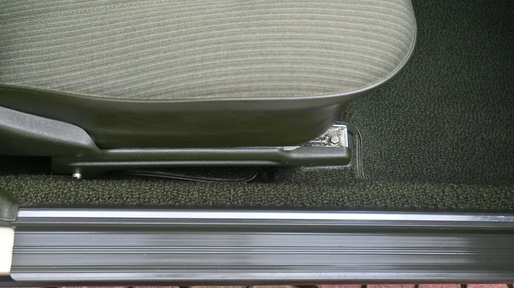 Mercedes-Benz W123 2.0 PB Pełna historia, Prawdziwy Klasyk 1983 na sprzedaż - galeria zdjęć, zdjęcie 32 | AUTOTOJA Kraków Mercedes-Benz W123 2.0 PB Pełna historia, Prawdziwy Klasyk 1983 na sprzedaż - galeria zdjęć, zdjęcie 32 | AUTOTOJA Kraków