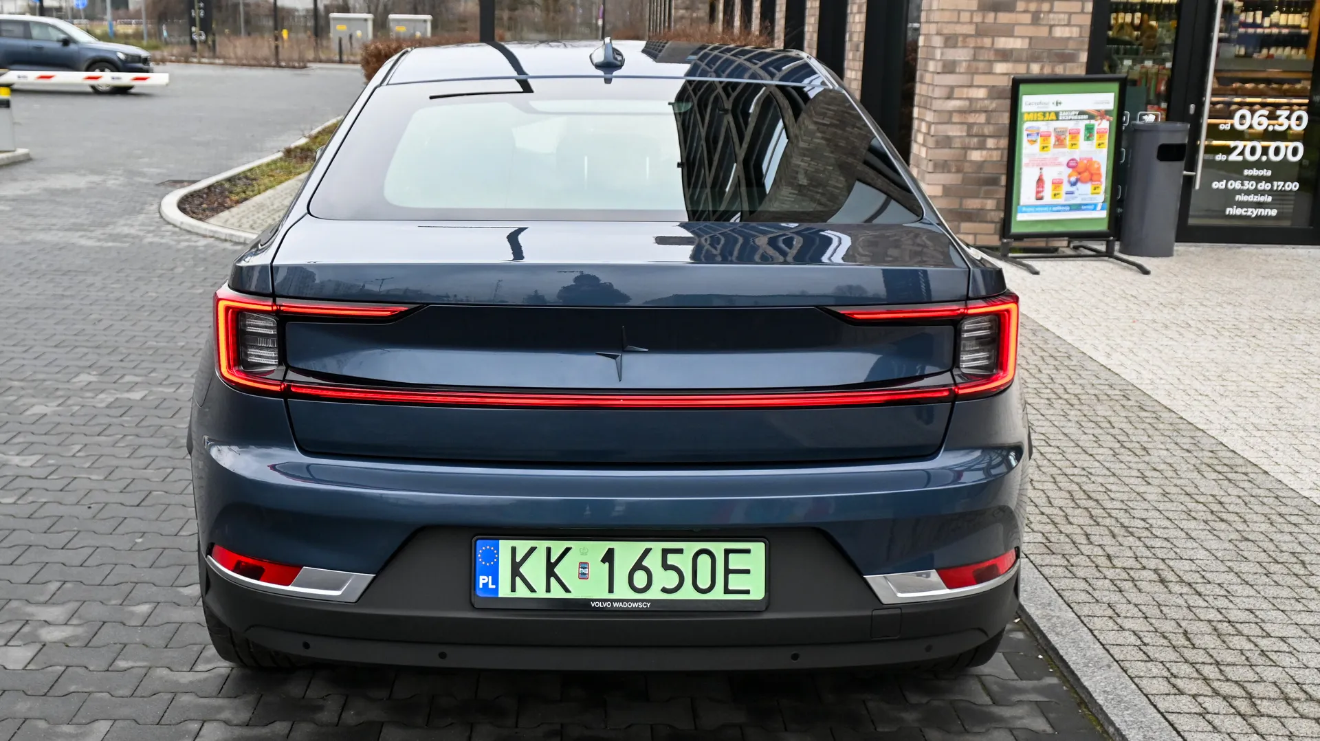 Polestar 2 SR 64kW 2022 niebieski - zdjęcie 5 | AUTOTOJA.PL