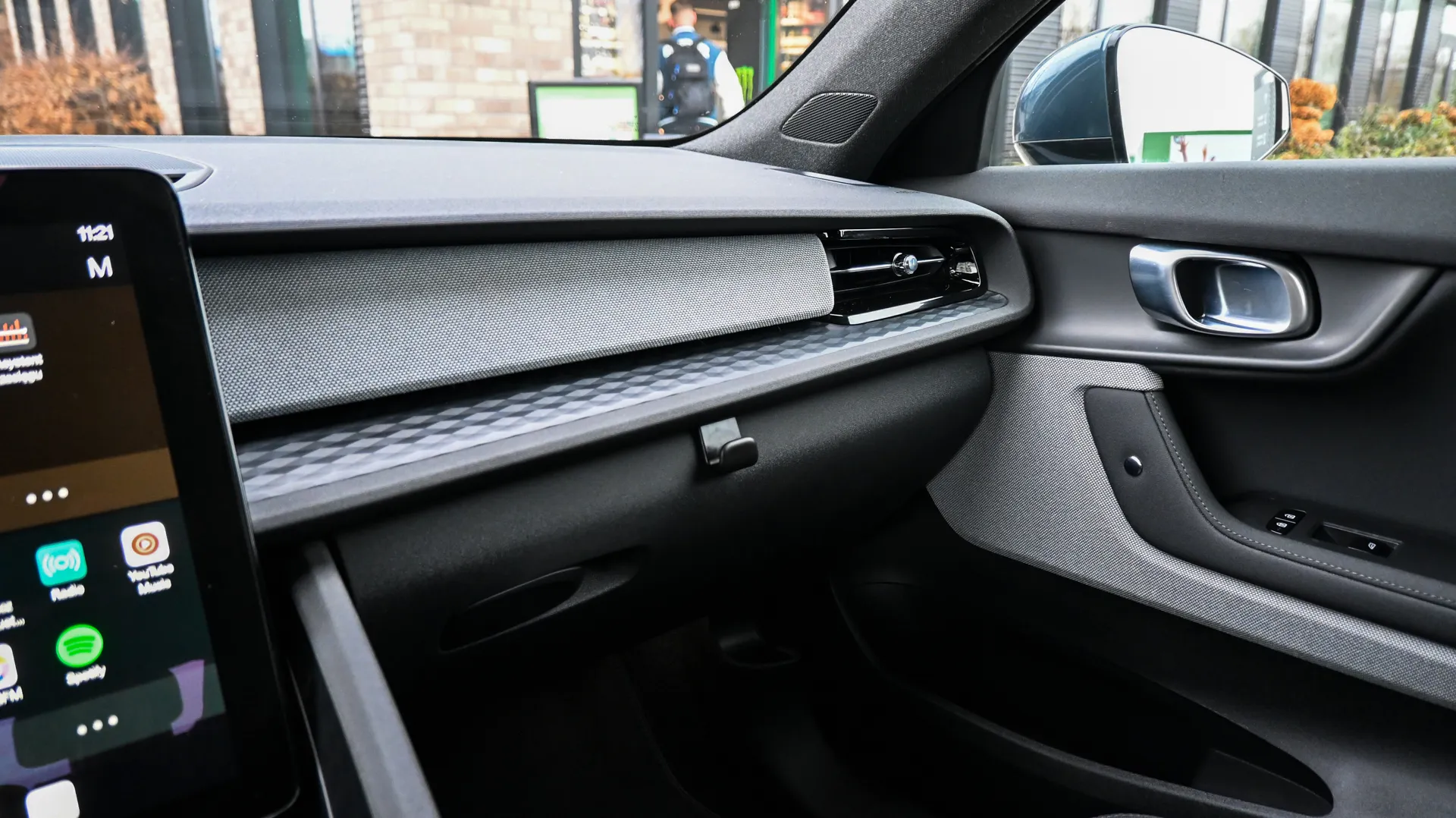 Polestar 2 SR 64kW 2022 niebieski - zdjęcie 27 | AUTOTOJA.PL