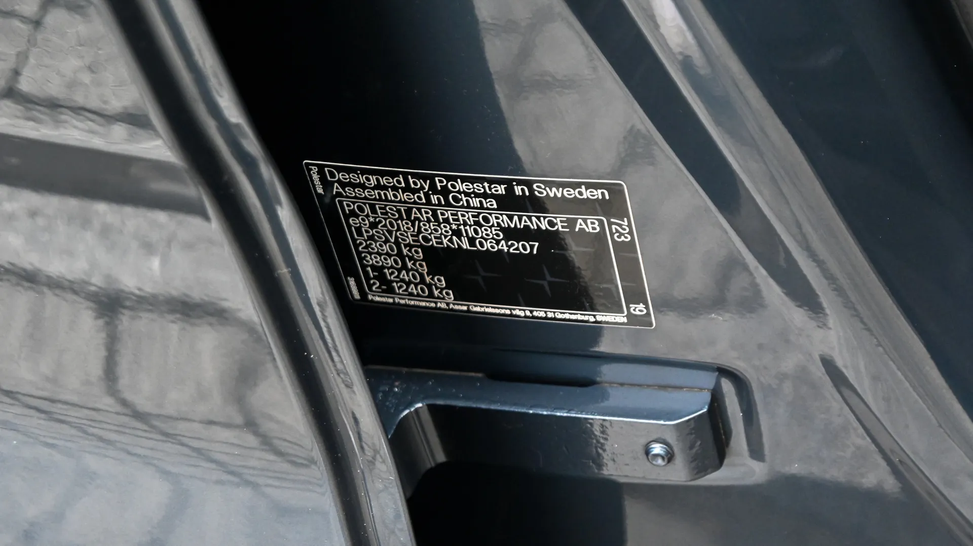 Polestar 2 SR 64kW 2022 niebieski - zdjęcie 41 | AUTOTOJA.PL