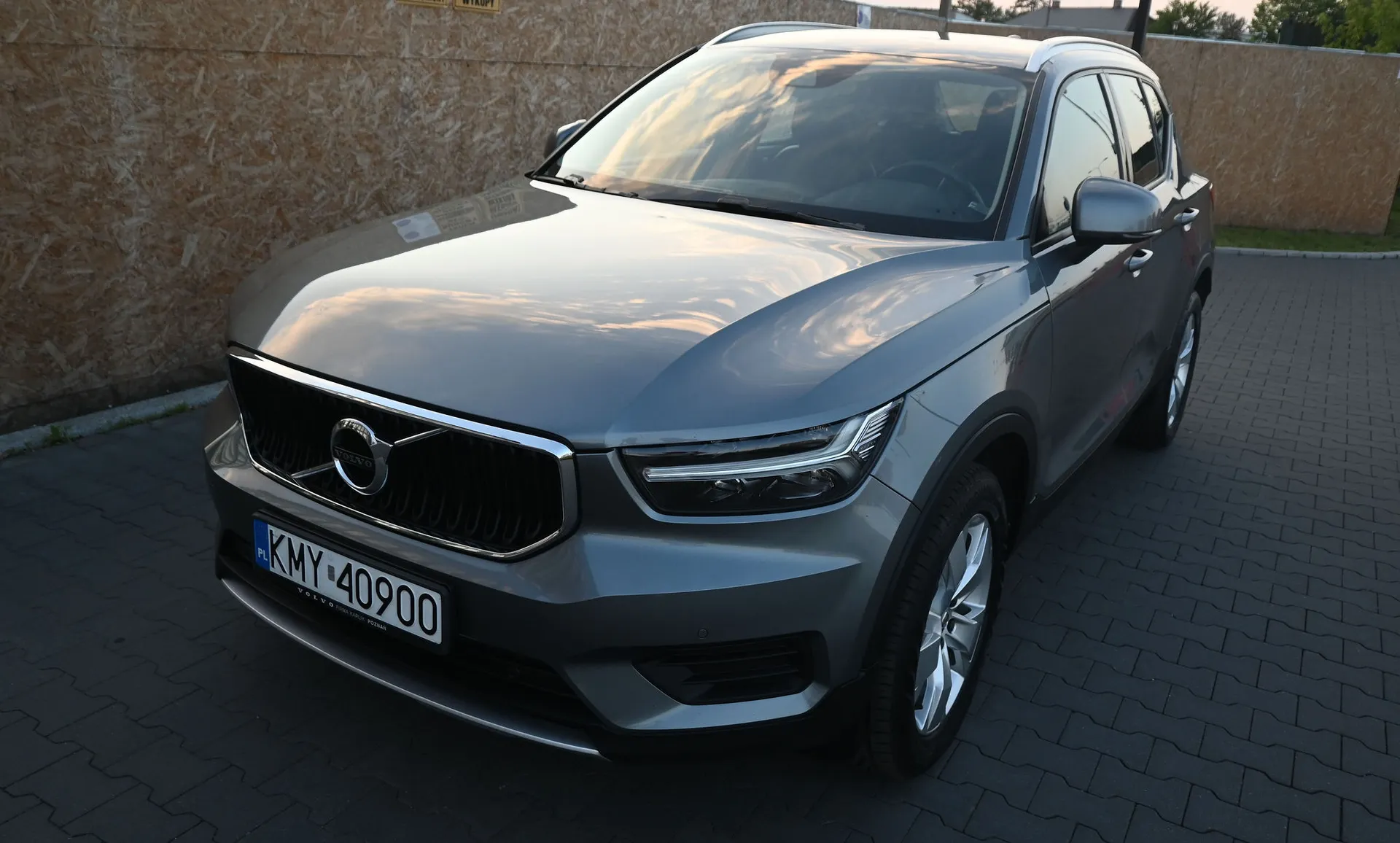 Volvo XC40 D4 AWD 190KM