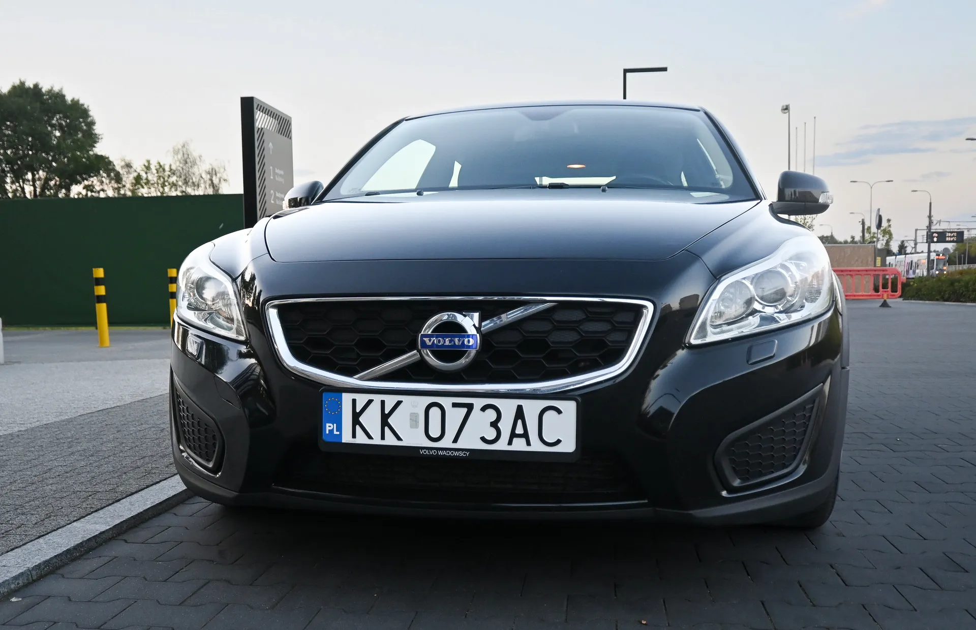 Volvo C30 D2 1.6D 115KM 2011 na sprzedaż - wnętrze i deska rozdzielcza | Samochody używane Kraków Volvo C30 D2 1.6D 115KM 2011 na sprzedaż - wnętrze i deska rozdzielcza | Samochody używane Kraków