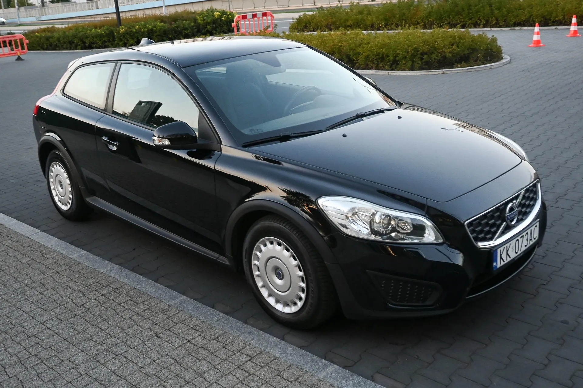 Volvo C30 D2 1.6D 115KM 2011 na sprzedaż - stan felg i detale nadwozia | AUTOTOJA.PL Volvo C30 D2 1.6D 115KM 2011 na sprzedaż - stan felg i detale nadwozia | AUTOTOJA.PL