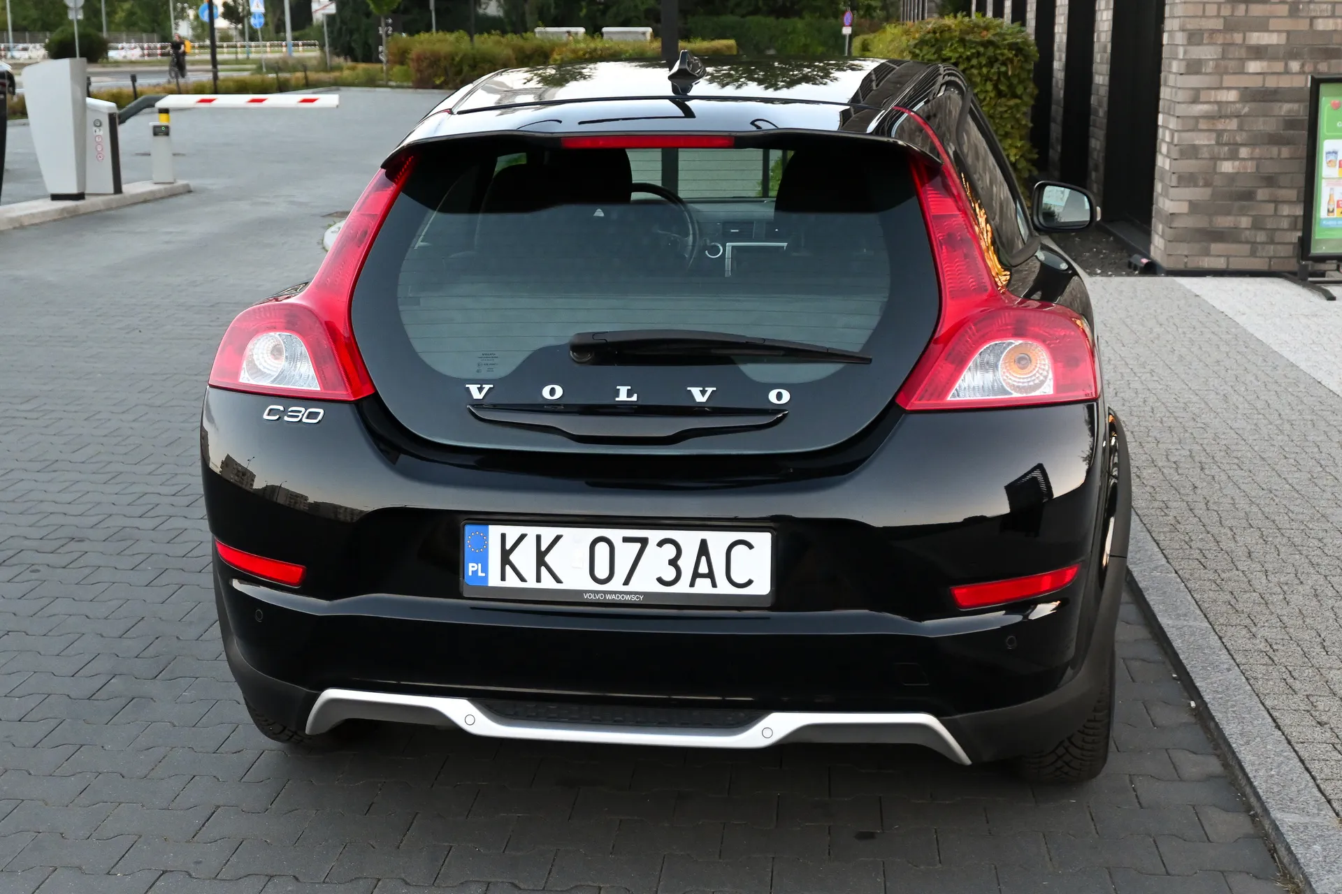 Volvo C30 D2 1.6D 115KM 2011 na sprzedaż - galeria zdjęć, zdjęcie 10 | AUTOTOJA Kraków Volvo C30 D2 1.6D 115KM 2011 na sprzedaż - galeria zdjęć, zdjęcie 10 | AUTOTOJA Kraków