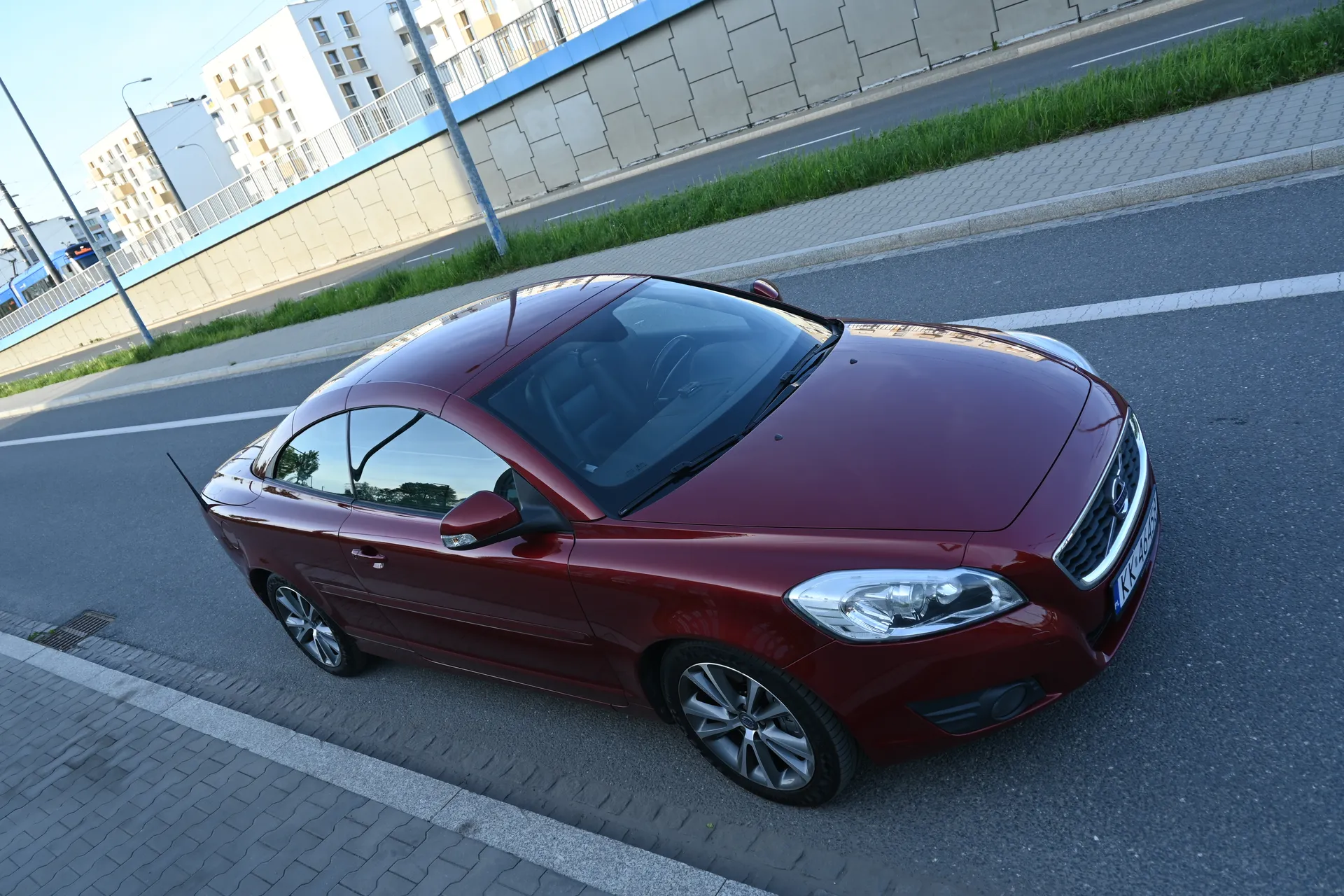 Volvo C70 2,0 D Momentum, Coupé/Cabrio 2010 Bordowy - zdjęcie 6 | AUTOTOJA.PL