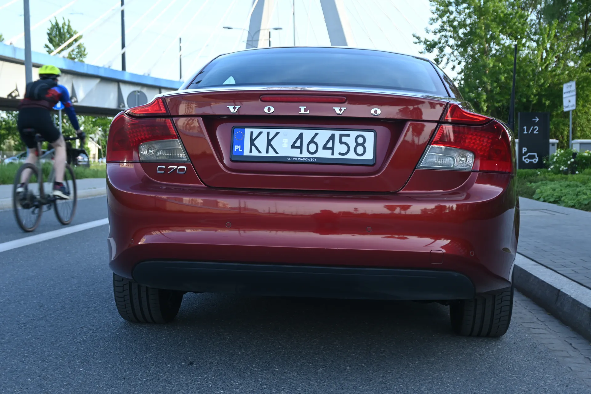Volvo C70 2,0 D Momentum, Coupé/Cabrio 2010 Bordowy - zdjęcie 11 | AUTOTOJA.PL