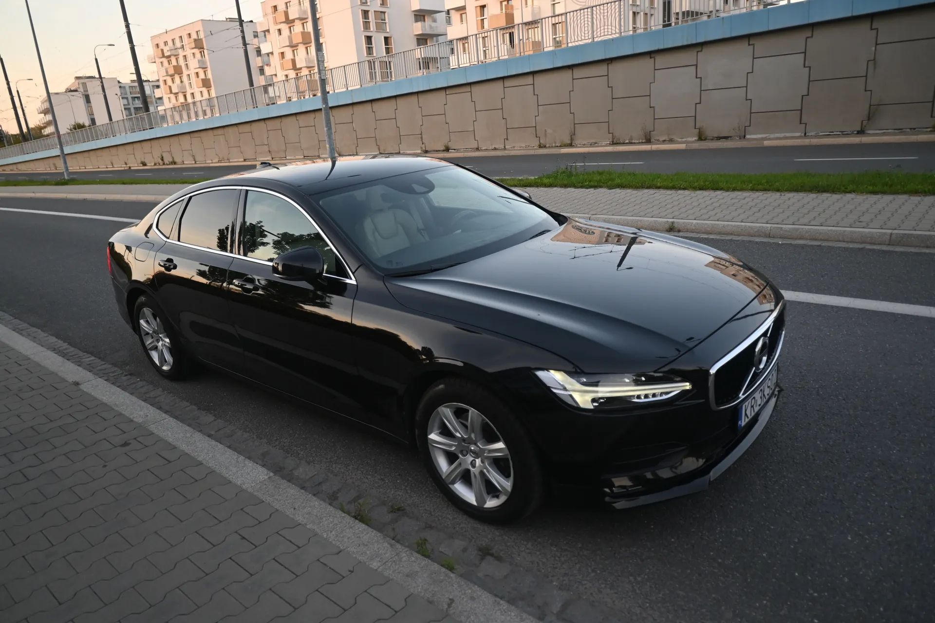 VOLVO  S90 D4 Momentum 2017 na sprzedaż - galeria zdjęć, zdjęcie 8 | AUTOTOJA Kraków