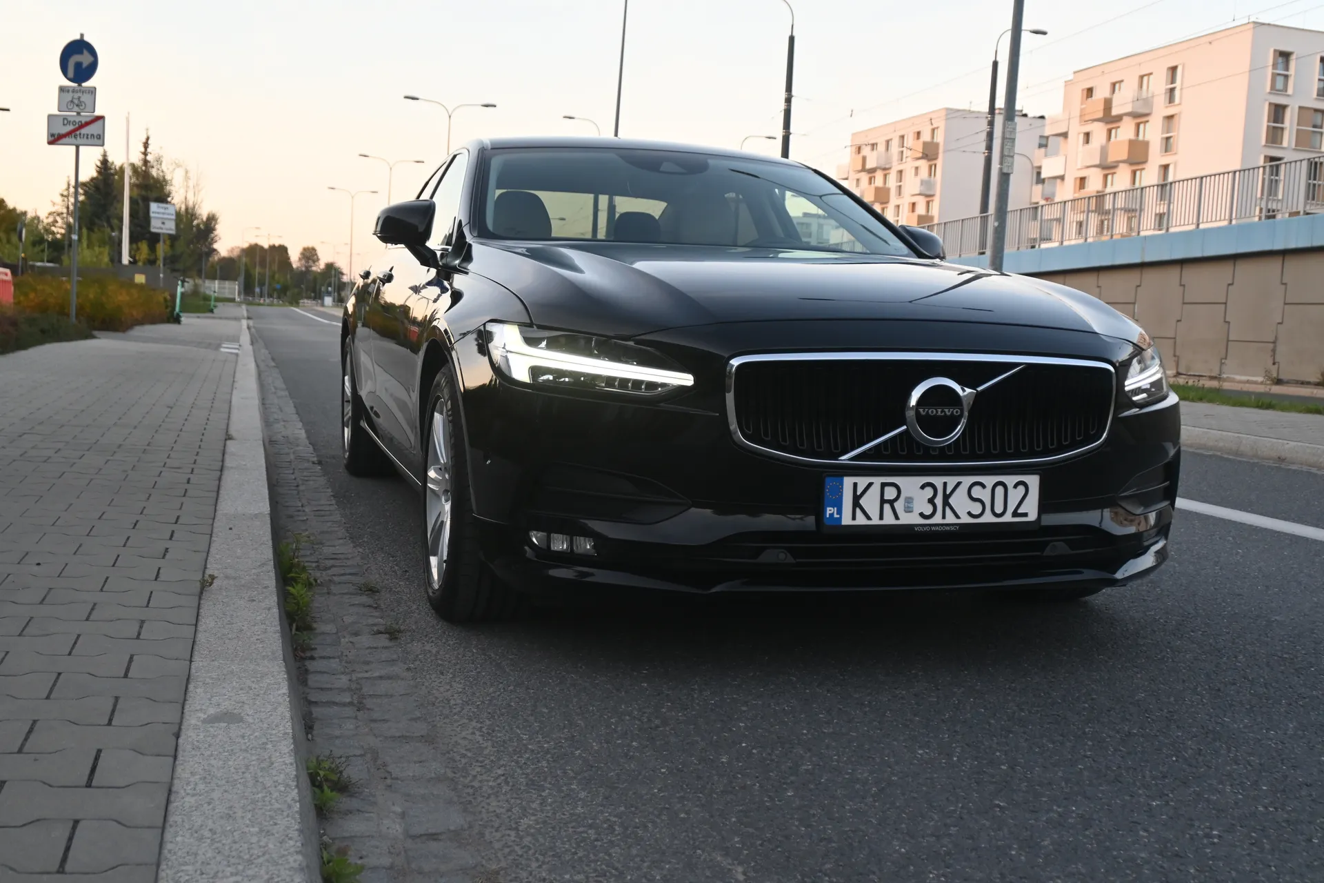 VOLVO  S90 D4 Momentum 2017 na sprzedaż - galeria zdjęć, zdjęcie 10 | AUTOTOJA Kraków