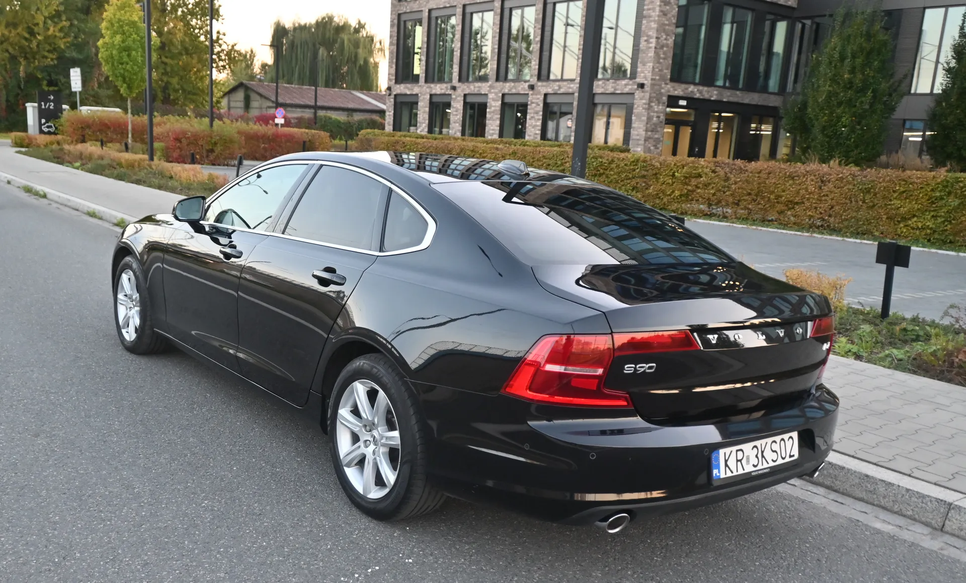 VOLVO  S90 D4 Momentum 2017 na sprzedaż - galeria zdjęć, zdjęcie 17 | AUTOTOJA Kraków