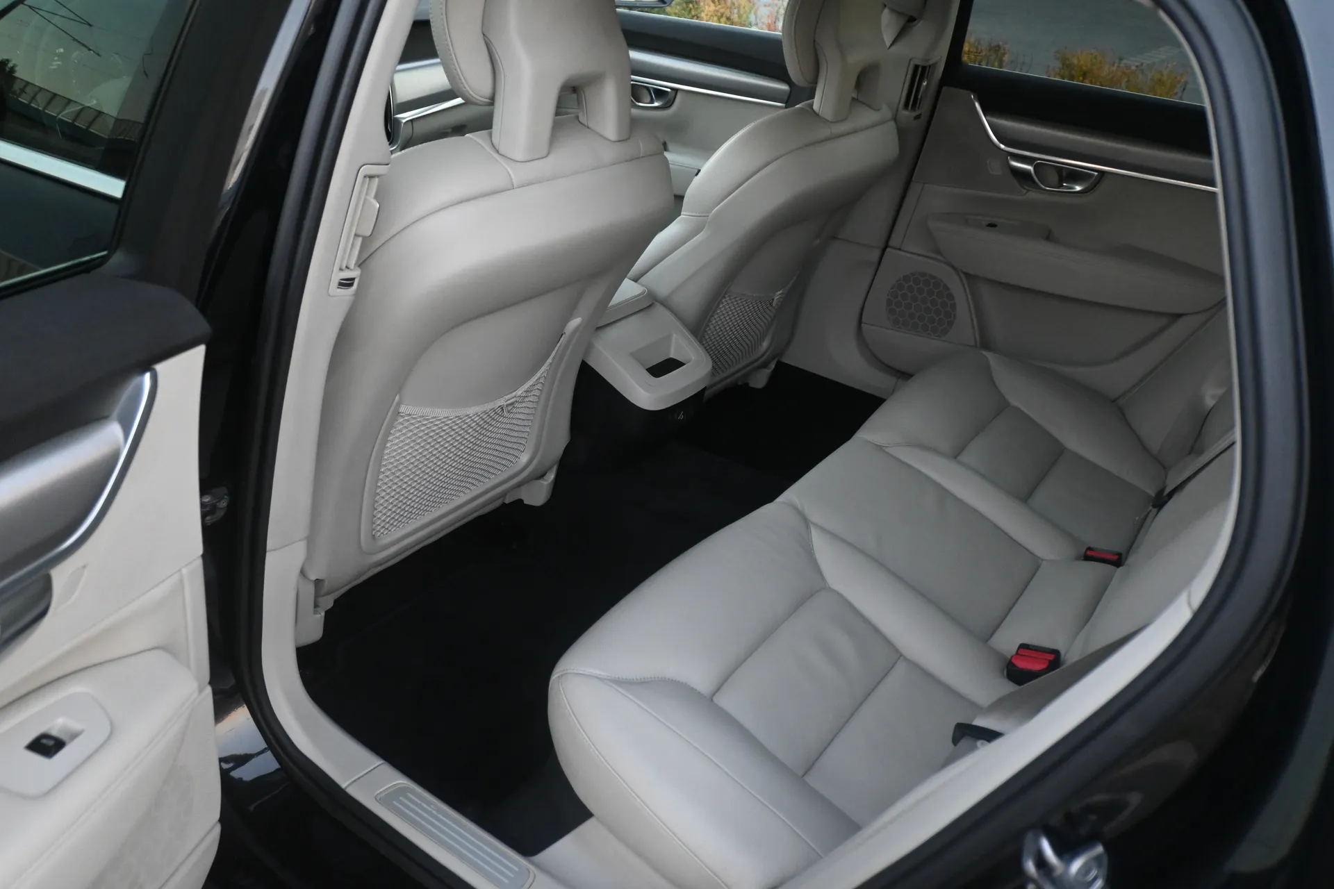 VOLVO  S90 D4 Momentum 2017 na sprzedaż - galeria zdjęć, zdjęcie 25 | AUTOTOJA Kraków