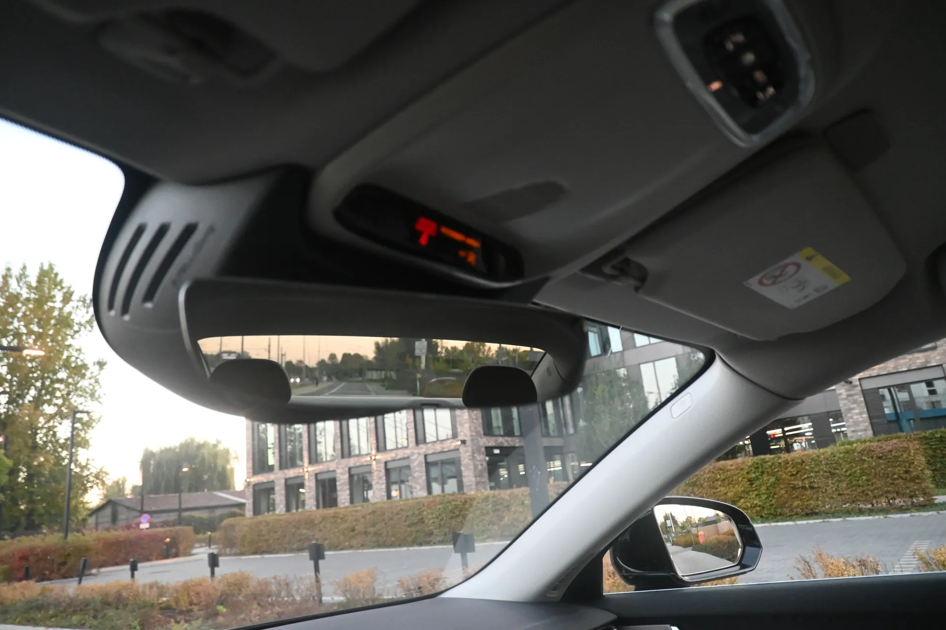 VOLVO  S90 D4 Momentum 2017 na sprzedaż - galeria zdjęć, zdjęcie 53 | AUTOTOJA Kraków