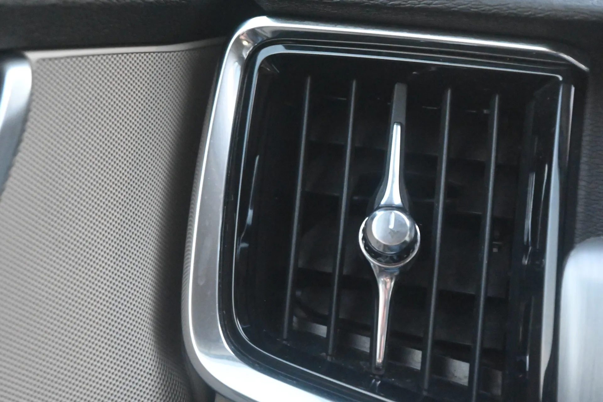 VOLVO  S90 D4 Momentum 2017 na sprzedaż - galeria zdjęć, zdjęcie 54 | AUTOTOJA Kraków