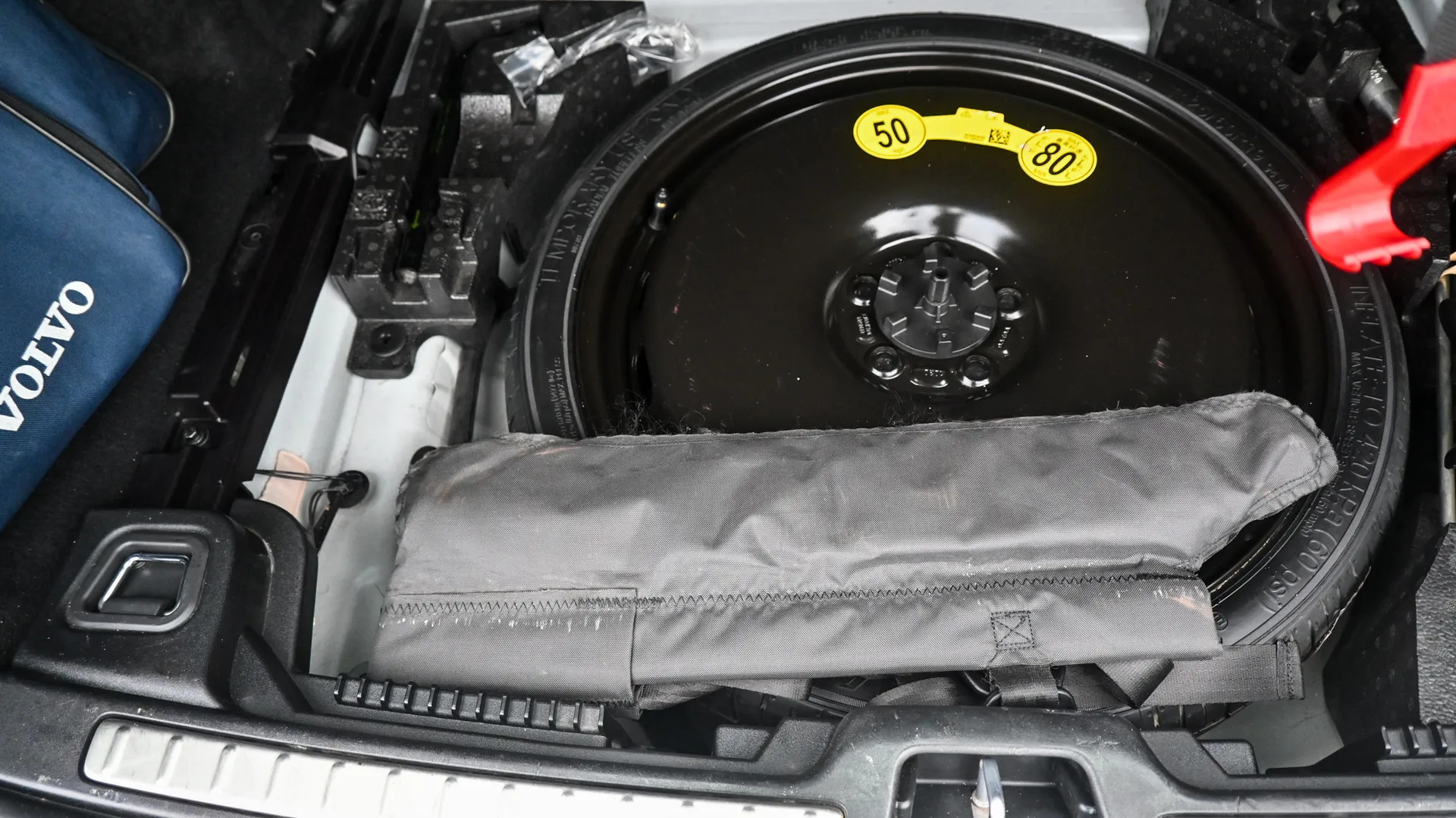 Volvo V60 B3 Momentum MildHybrid - Salon PL 2021 Biały - zdjęcie 47 | AUTOTOJA.PL