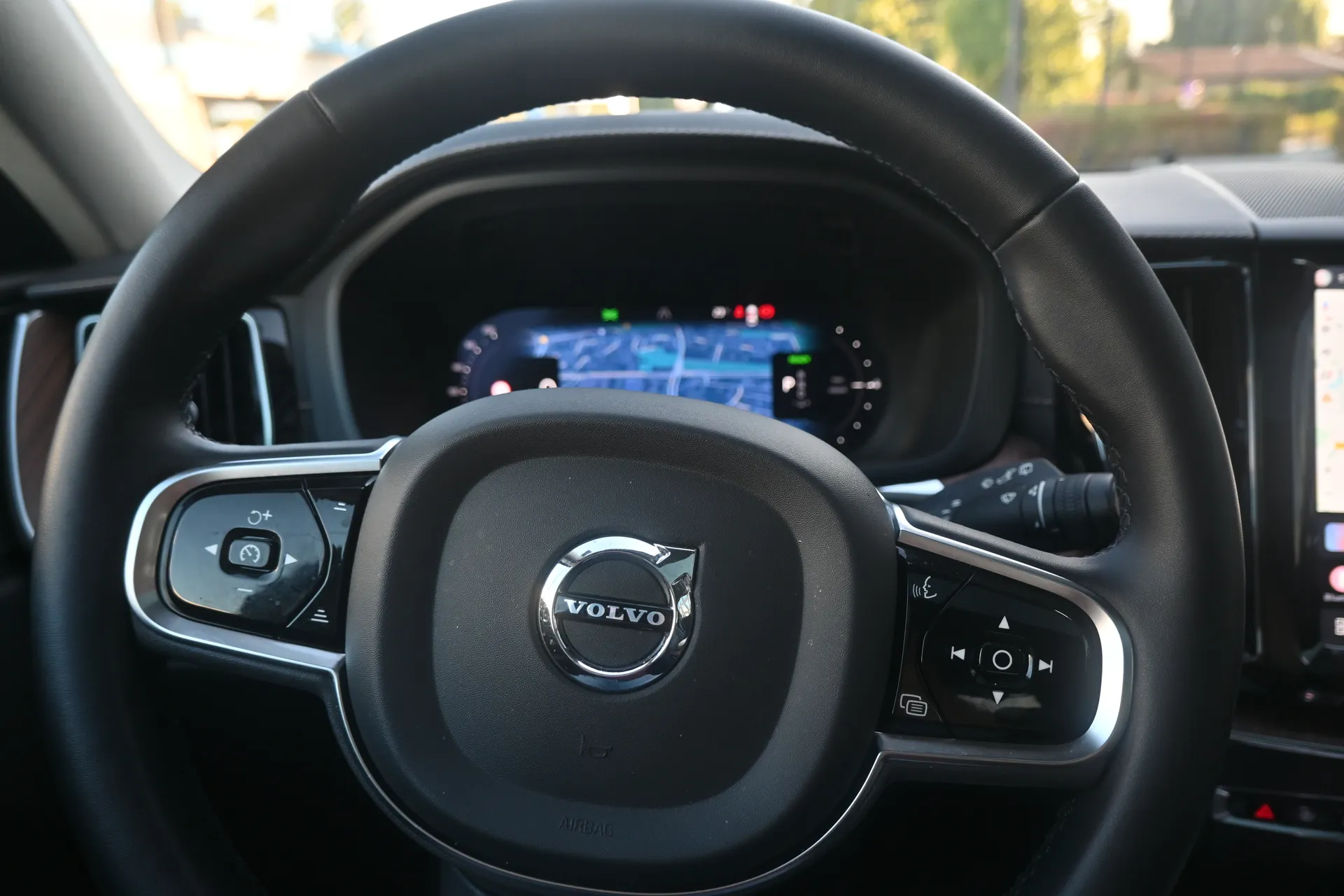 Volvo Xc60 T6 AWD Recherge 2023 na sprzedaż - galeria zdjęć, zdjęcie 33 | AUTOTOJA Kraków Volvo Xc60 T6 AWD Recherge 2023 na sprzedaż - galeria zdjęć, zdjęcie 33 | AUTOTOJA Kraków