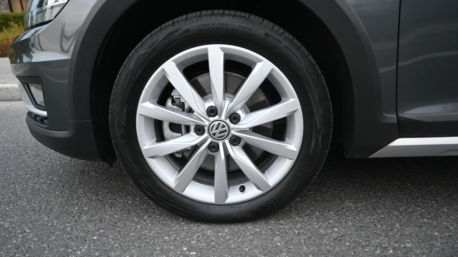 VW Golf VII Alltrack 2.0 TDI DSG 4Motion 2019 na sprzedaż - galeria zdjęć, zdjęcie 21 | AUTOTOJA Kraków VW Golf VII Alltrack 2.0 TDI DSG 4Motion 2019 na sprzedaż - galeria zdjęć, zdjęcie 21 | AUTOTOJA Kraków
